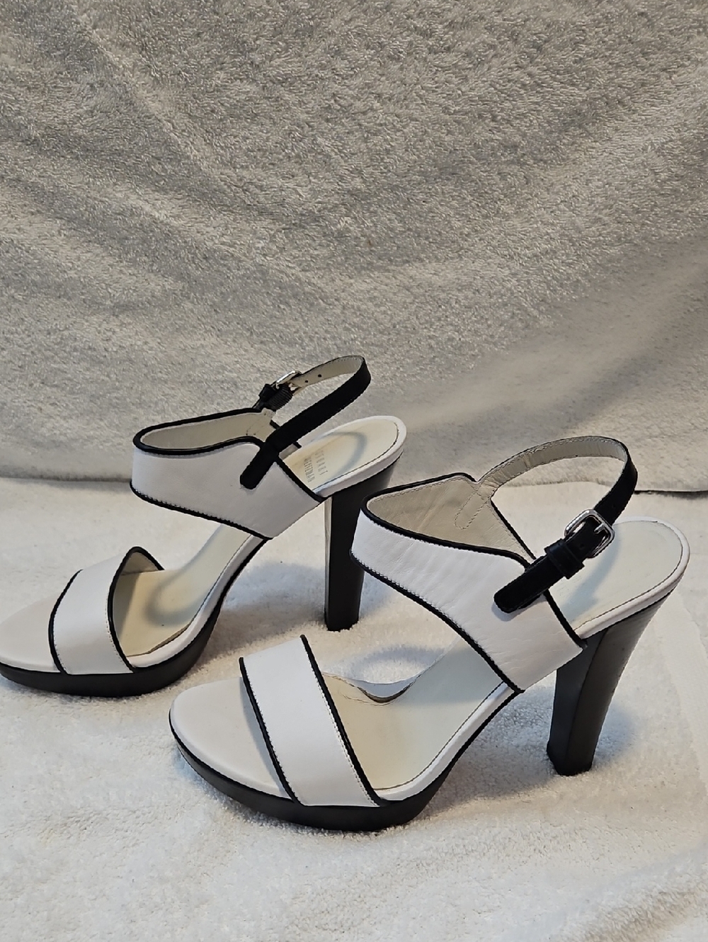 Stuart Weitzman White and Black High Heel Open Toe Sandals Sz 38/7